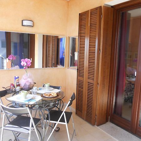 Residence Borgo Punta Villa La Maddalena  Szoba fotó